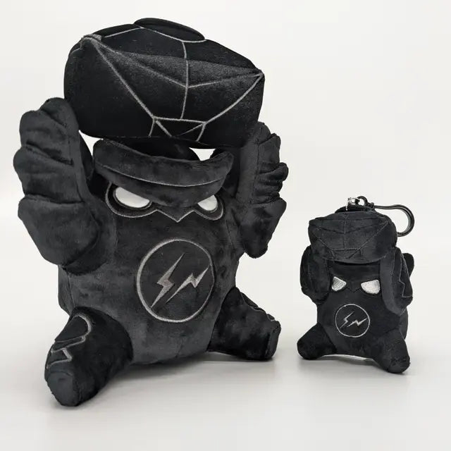 VLRNT // FRGMT WNGMN キーチェーンぬいぐるみ